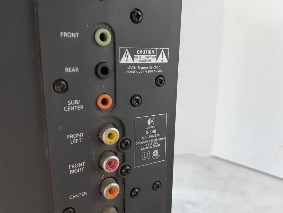 Logitech X-540 5.1 Surround 5.1 система с активен субуфер + 5 колони