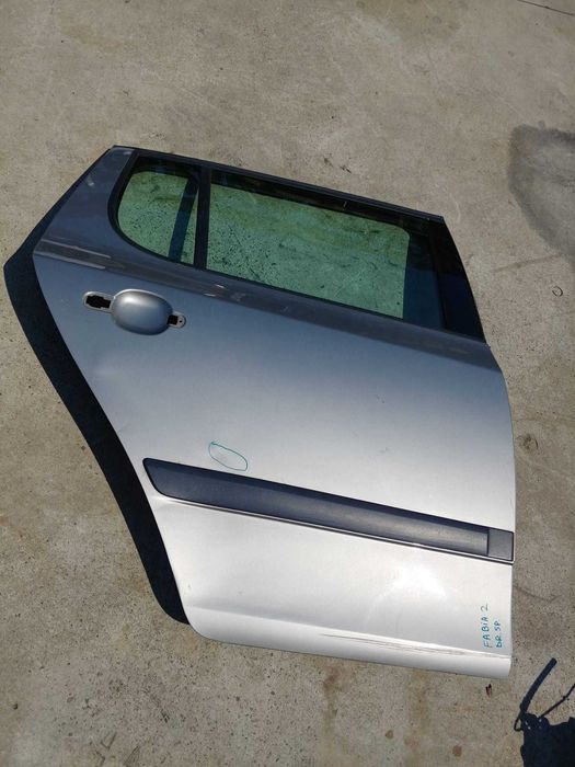 usa portiera dreapta spate skoda fabia 2 hatchback