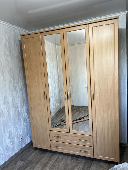 Продам шифонер спальный