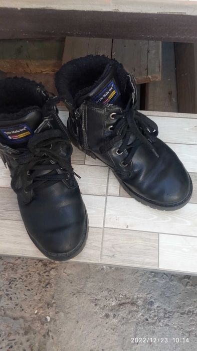 Детский сапожки сотилади. Срочно