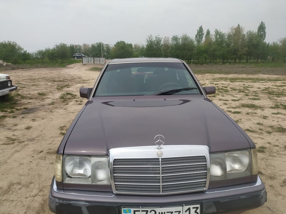 Мерседес Бенс сатылады