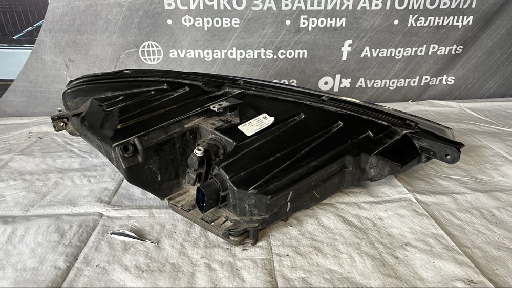 2 броя ляв и 2 броя десен фар Tesla X 2015-