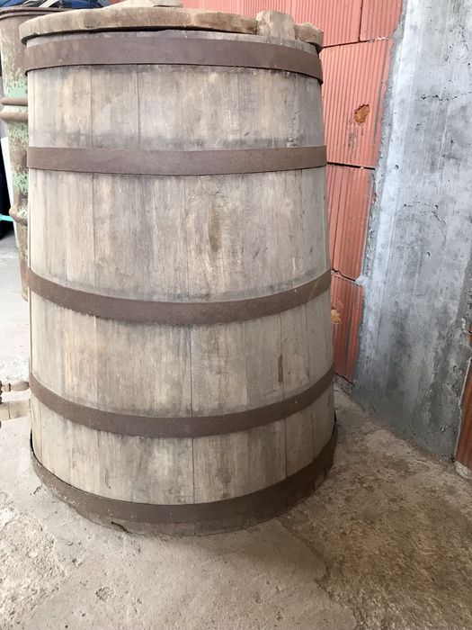 Дъбова каца 200л. (буре,каче,чобур)