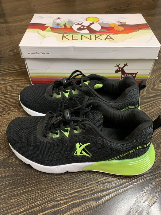 Кроссовки беговые Kenka