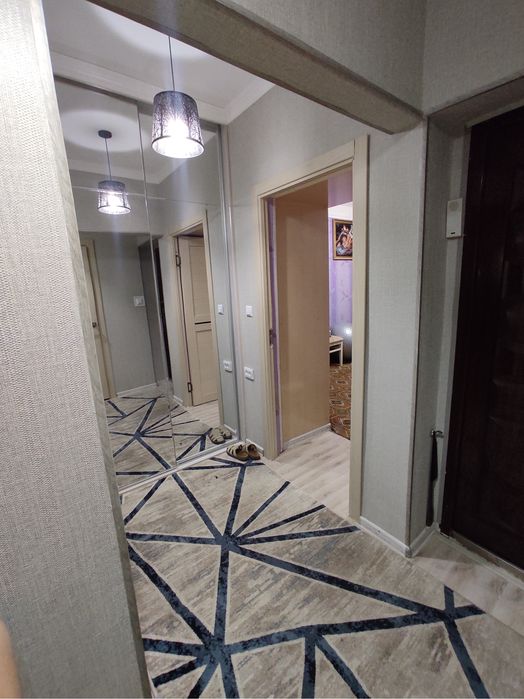 Продается квартира 2х комнатная переделанна в 3х