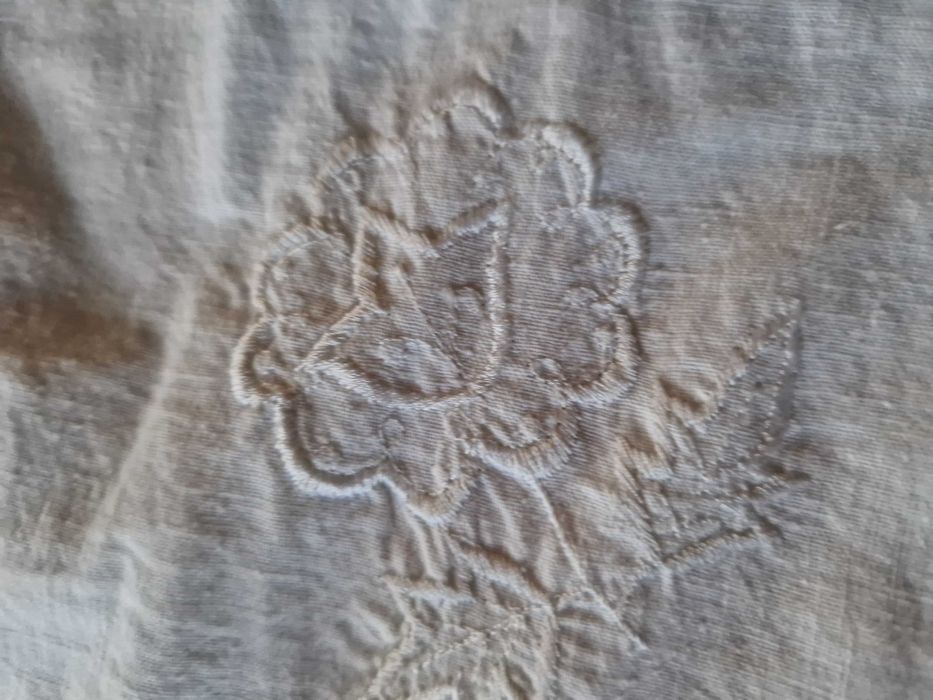 Fețe de pernă,cusute manual