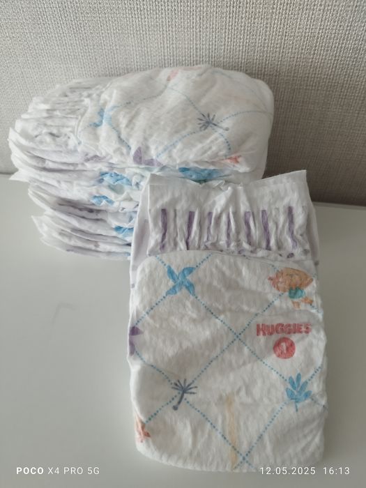 Продам подгузники детские