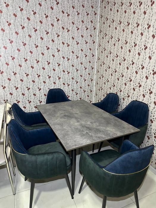 Качествение стол и стуля