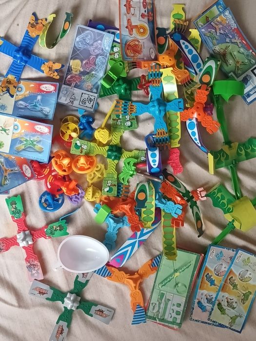 Фигурки из киндеров