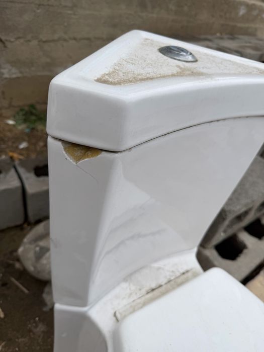 Продается  унитаз