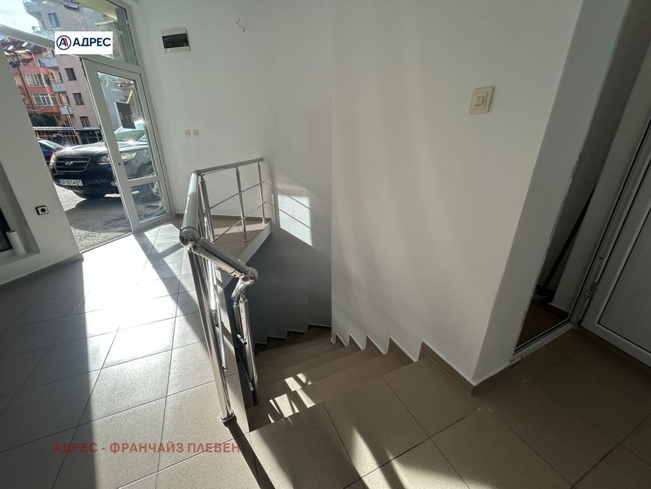 Продава се Магазин в Враца, Център - 64 кв.м за 1319 €/кв.м - Снимка #4