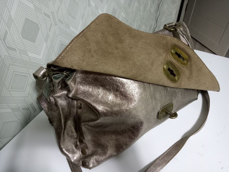 Женский сумочка состояни