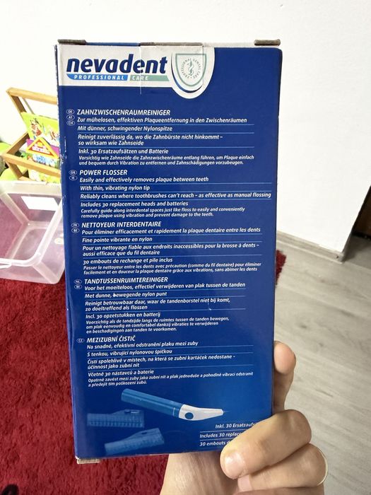 Dispozitiv pentru curatarea placii bacteriala