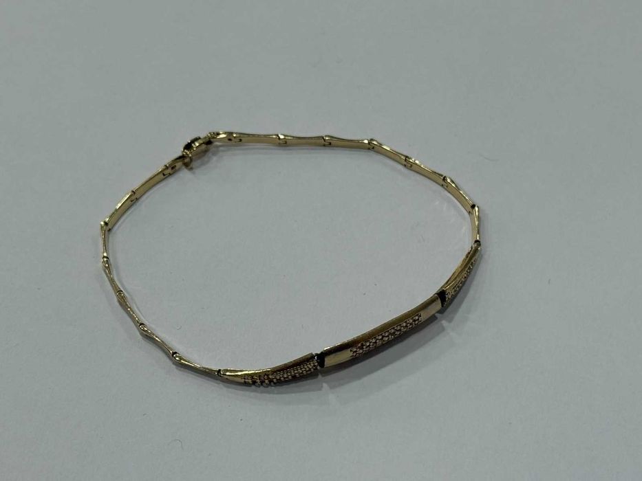 Дамска златна гривна с камъчета – 6.35 гр.