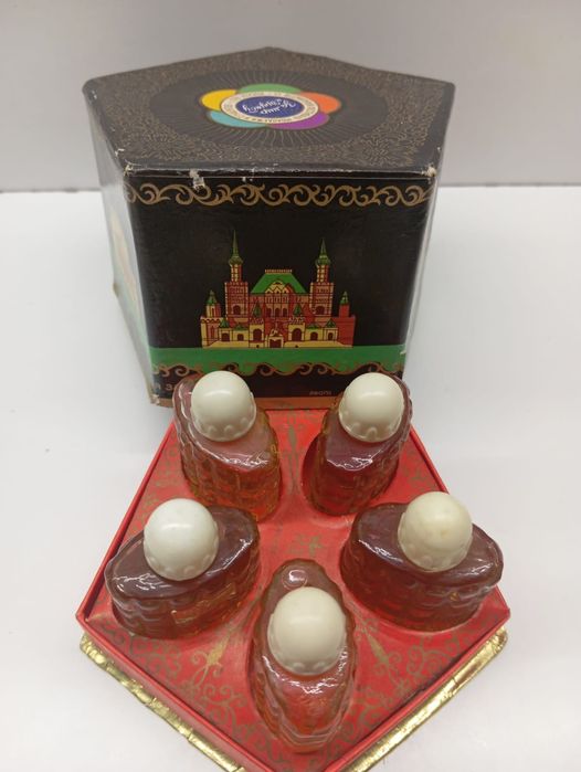 Ретро винтидж парфюм