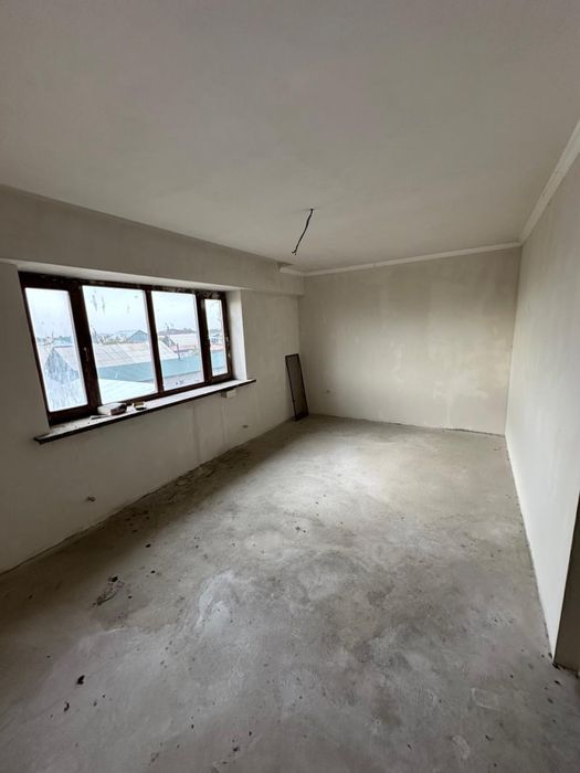 Продам дом, 3 этажа, элитный район