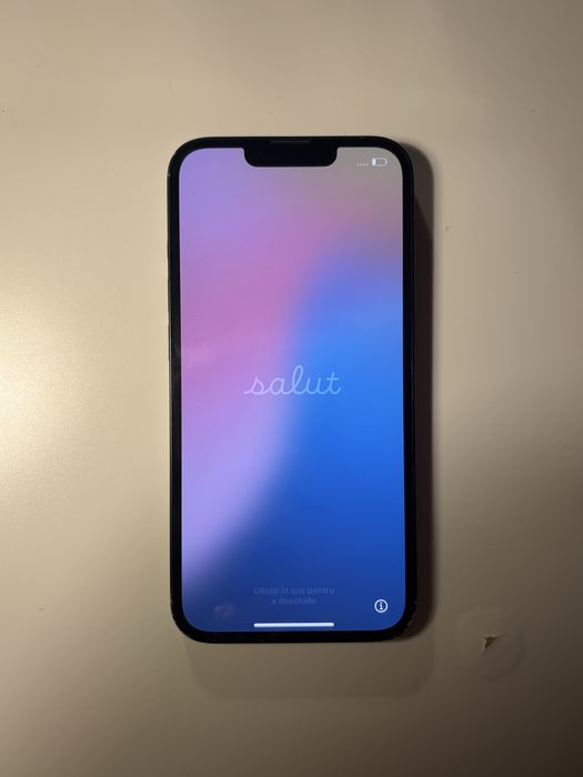 Apple Iphone 13.