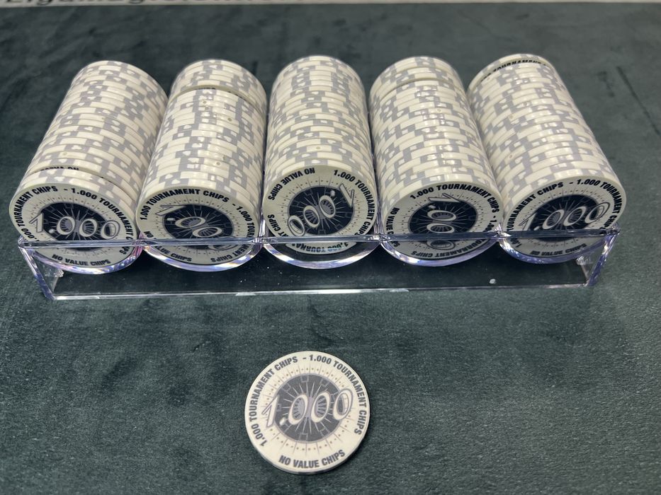 Jetoane poker Casino Queen 280,000 buc stoc urgent CustomTables.eu #jetoanepoker #pokerchips #casinoqueen #casino #queencasino #queenpokerchips