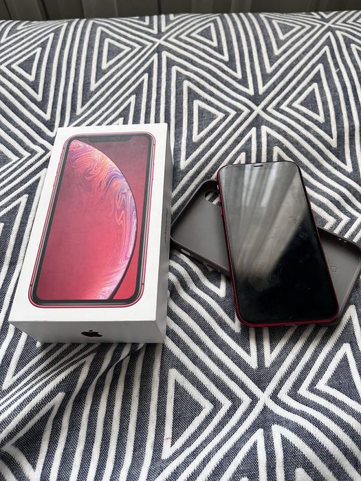 продам iPhone XR 64гб