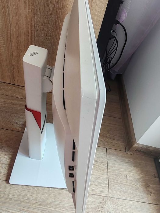 Монитор Fujitsu B22W-7  LED