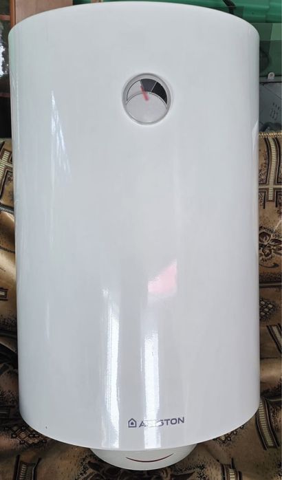 Продам б/у бойлер Ariston