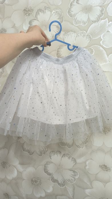 Продано юбку  на девочку праздничную