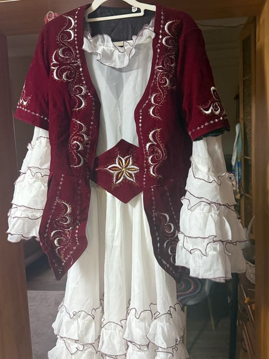 Қазақ көйлек, национальное платье