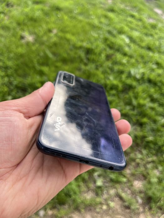 Vivo y 12s 64 GB