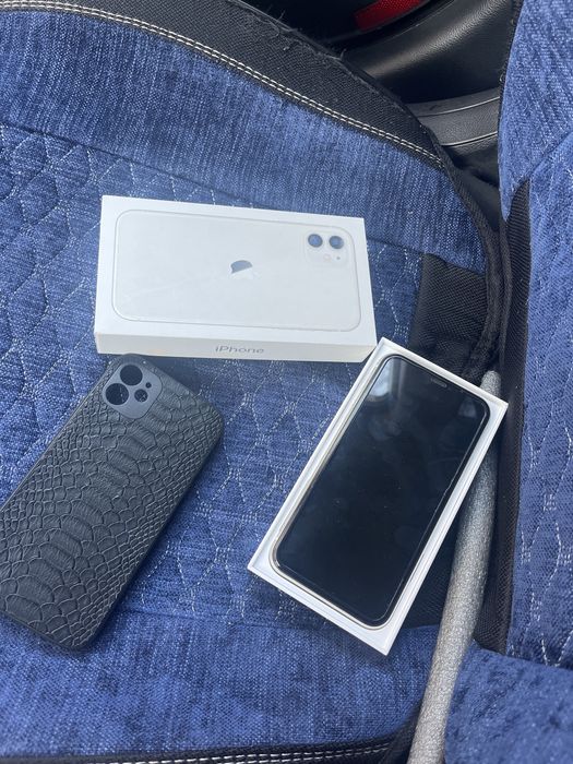 Айфон 11 белый….