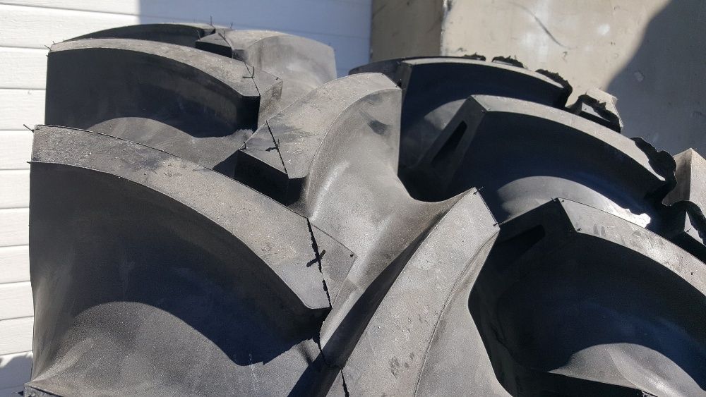 Cauciucuri noi 14.9-30 de tractor agricole marca OZKA cu 10 pliuri