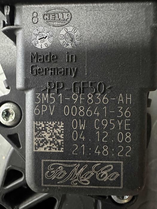 Дроселова клапа и педал за газта на Ford 1,8/2,0 бензин