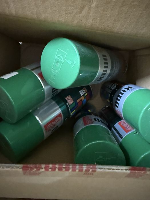 Краска спрей в баллончиках