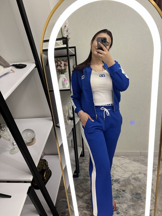 Спортивный костюм