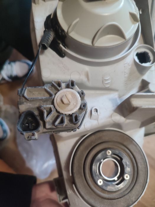 Продам фары на Toyota Camry 30