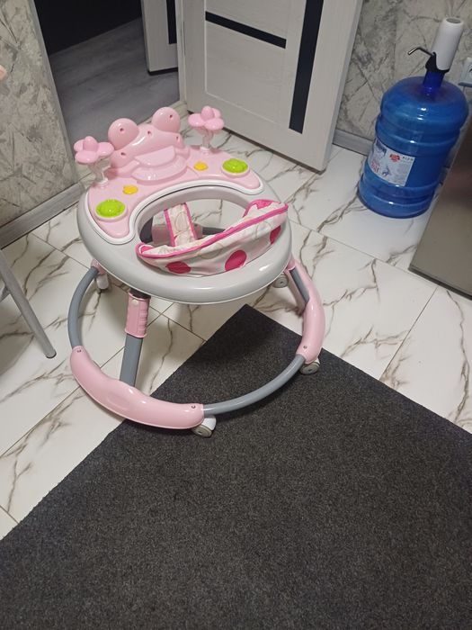 Продаётся детская ходунок