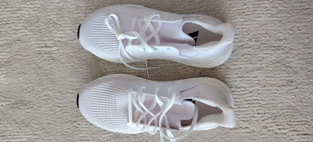 Adidas Ultraboost 20
