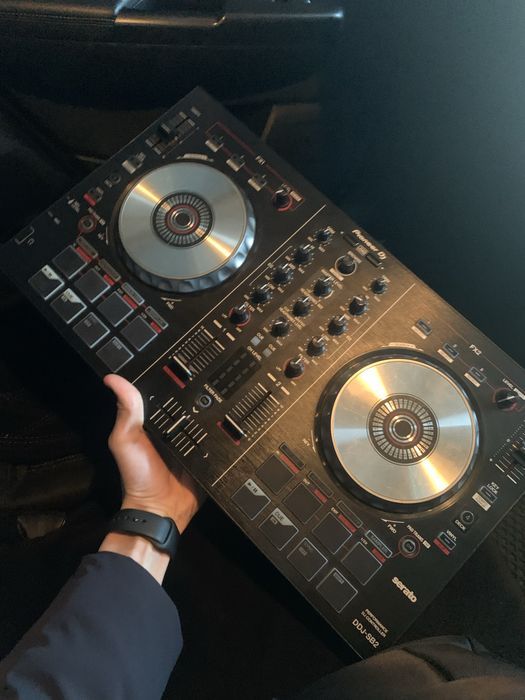 DJ serato DDJ SB2