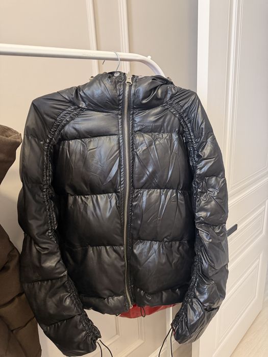 Продаю все куртки