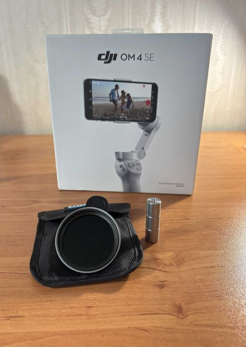 DJI osmo mobile 4 SE гимбъл + аксесоари