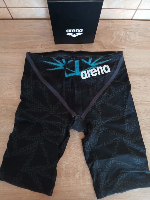 Arena Carbon Air