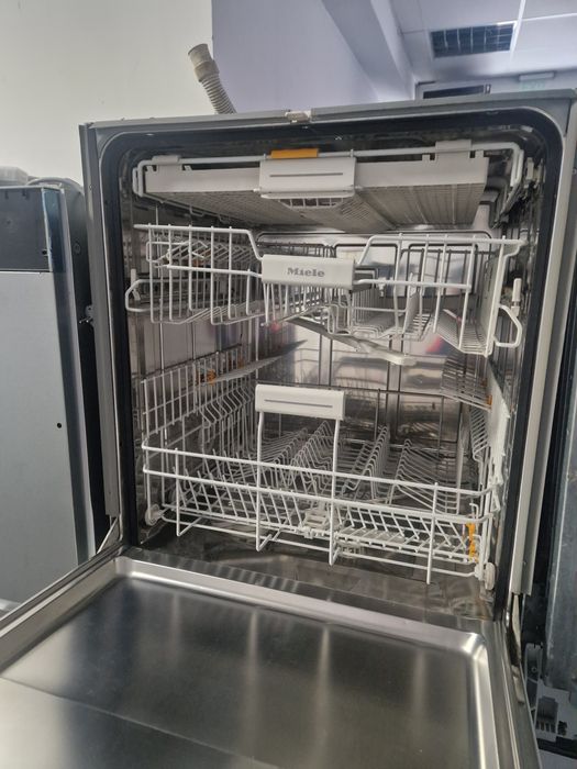 Съдомиялна Miele A+++ 14 комплетка