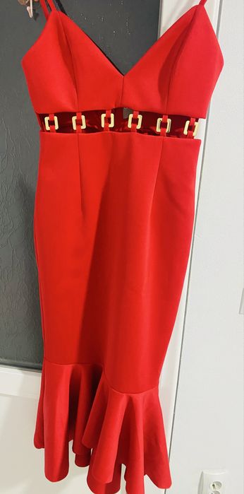 Rochita rosie marime 38