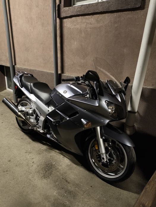 Продам мотоцикл Yamaha fjr1300 .
