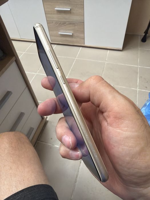 Huawei P20 Lite 4/64gb - отлични