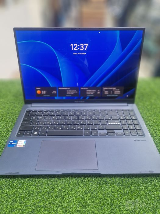 Asus vivobook i7 12700H 16/512 xolati ideal aybi yo‘q