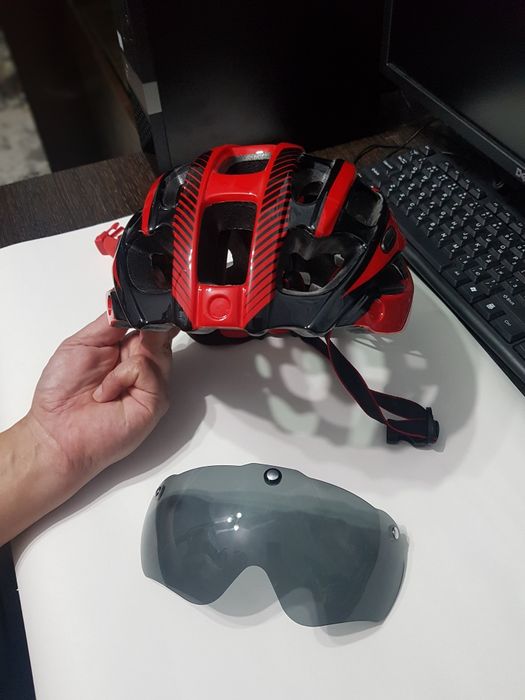 Велосипедный шлем ROCKBROS с линзами