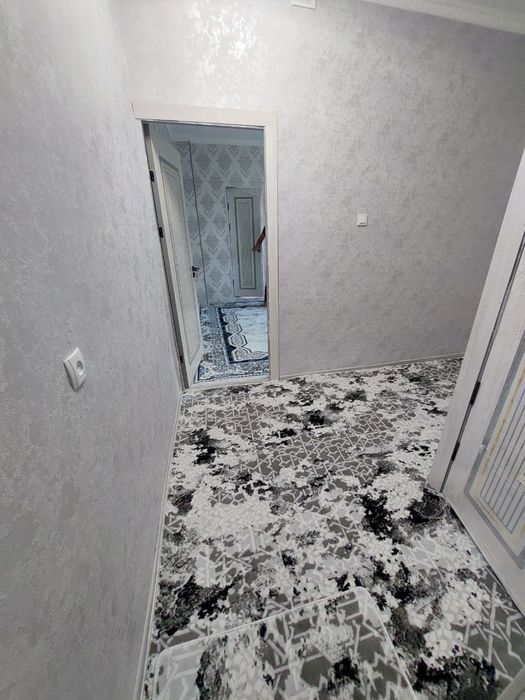 Uy sotiladi 3-qavat 2-xona