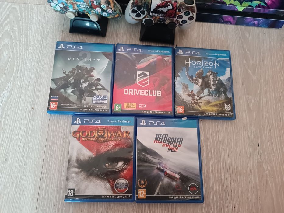 Продам или обменяю Пс4