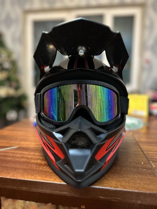 Шлем кроссовый, для мопеда или самоката