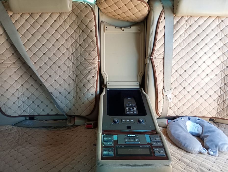 Продам Лексус лс600 город Костанай